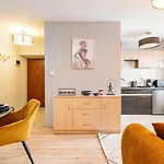 Lejlighedshotel W11 - Loftaffair Kraków