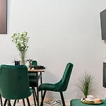 Lejlighedshotel W11 - Loftaffair