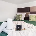W11 - Loftaffair Lejlighedshotel 3*