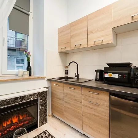 W11 - Loftaffair 3* Krasków