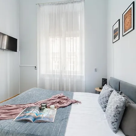 W11 - Loftaffair Apartmanhotel